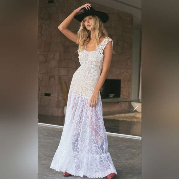 Chasing Unicorns Somebody to Love crochet and lace gown - Picture 6 of 15